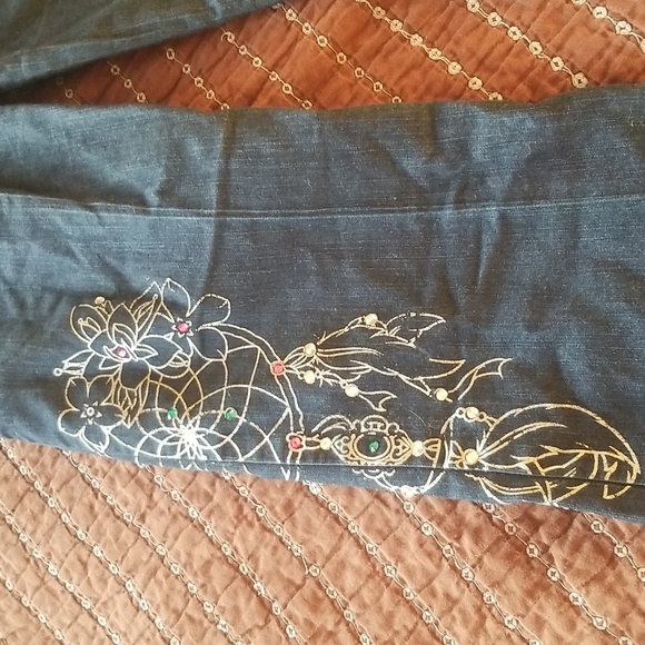 Y2k low rise bell bottoms with design - Picture 5 of 5